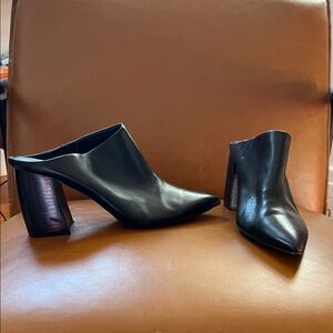 Steve Madden Black Block Heel Mules